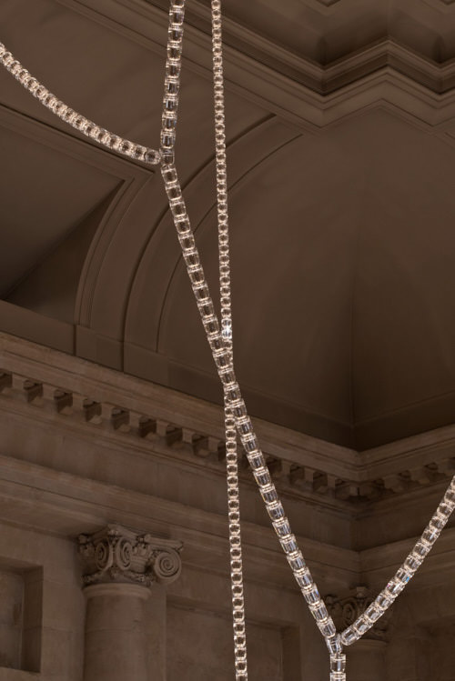 Modern chain chandelier in Versailles